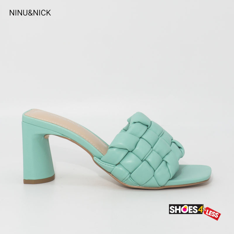 Ninu & Nick Sandals