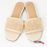 a. new day Flat Sandals