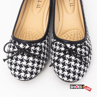 EALL. LL Close Shoes