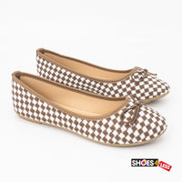 EALL. LL Close Shoes