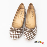 EALL. LL Close Shoes