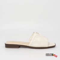 Guess Flats