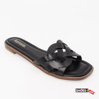 Kensie Flats Sandals