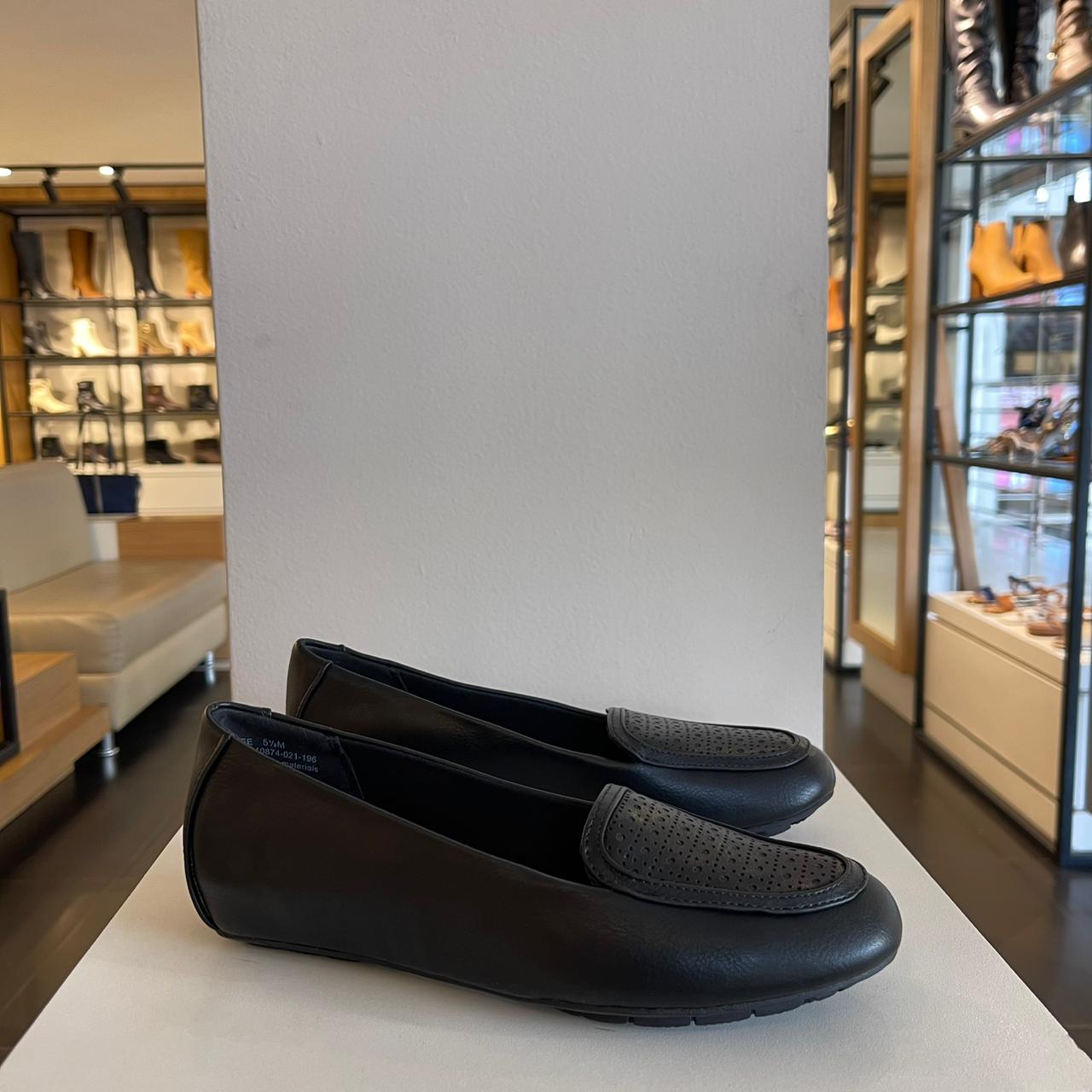 Baretraps Close Shoes